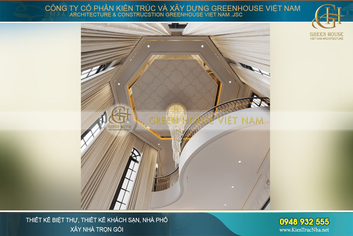 Thiết kế trần tầng với hình bát giác độc đáo cùng hệ thống đèn chùm pha lê tinh xảo