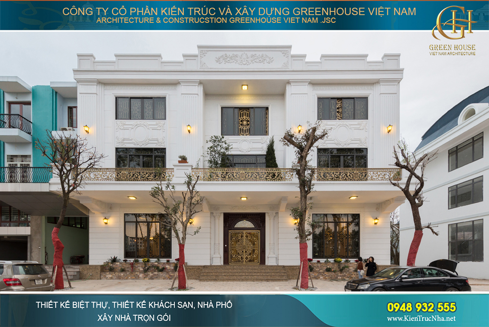 Mặt tiền khang trang và bề thế của công trình biệt thự cổ điển 3 tầng Văn Chiến Luxury House