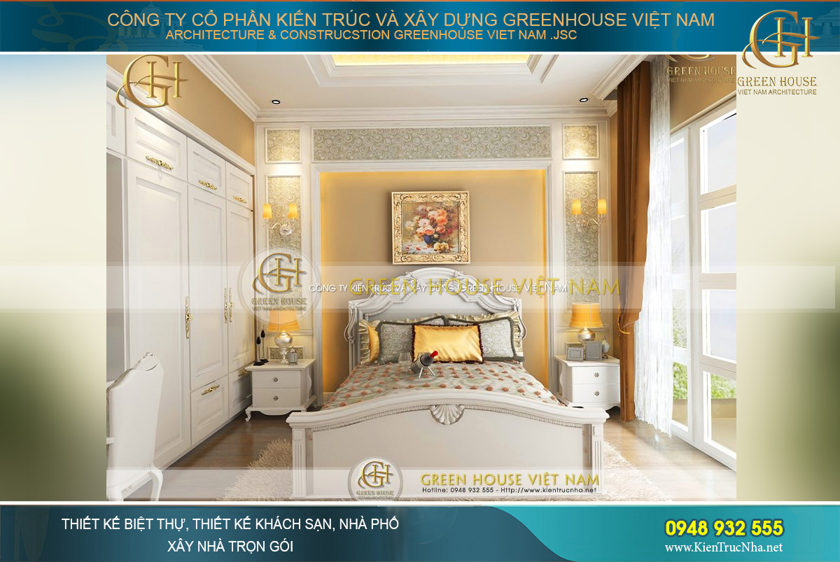 Cửa lớn dẫn ra khu vực ban công, mang đến ánh sáng và điều hòa không khí thông thoáng cho phòng ngủ